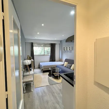 Apartment Charming Near The Old Port - *